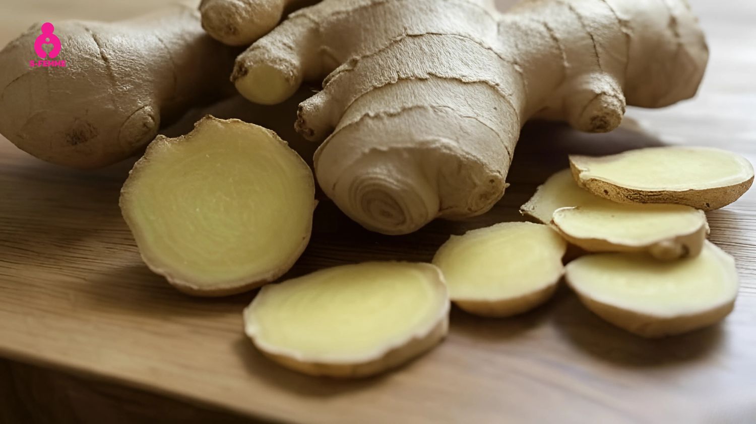 Gừng là lựa chọn không thể bỏ qua nếu bạn đang thắc mắc quá kích buồng trứng nên ăn gì?